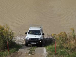 ISUZU OFF ROAD 080